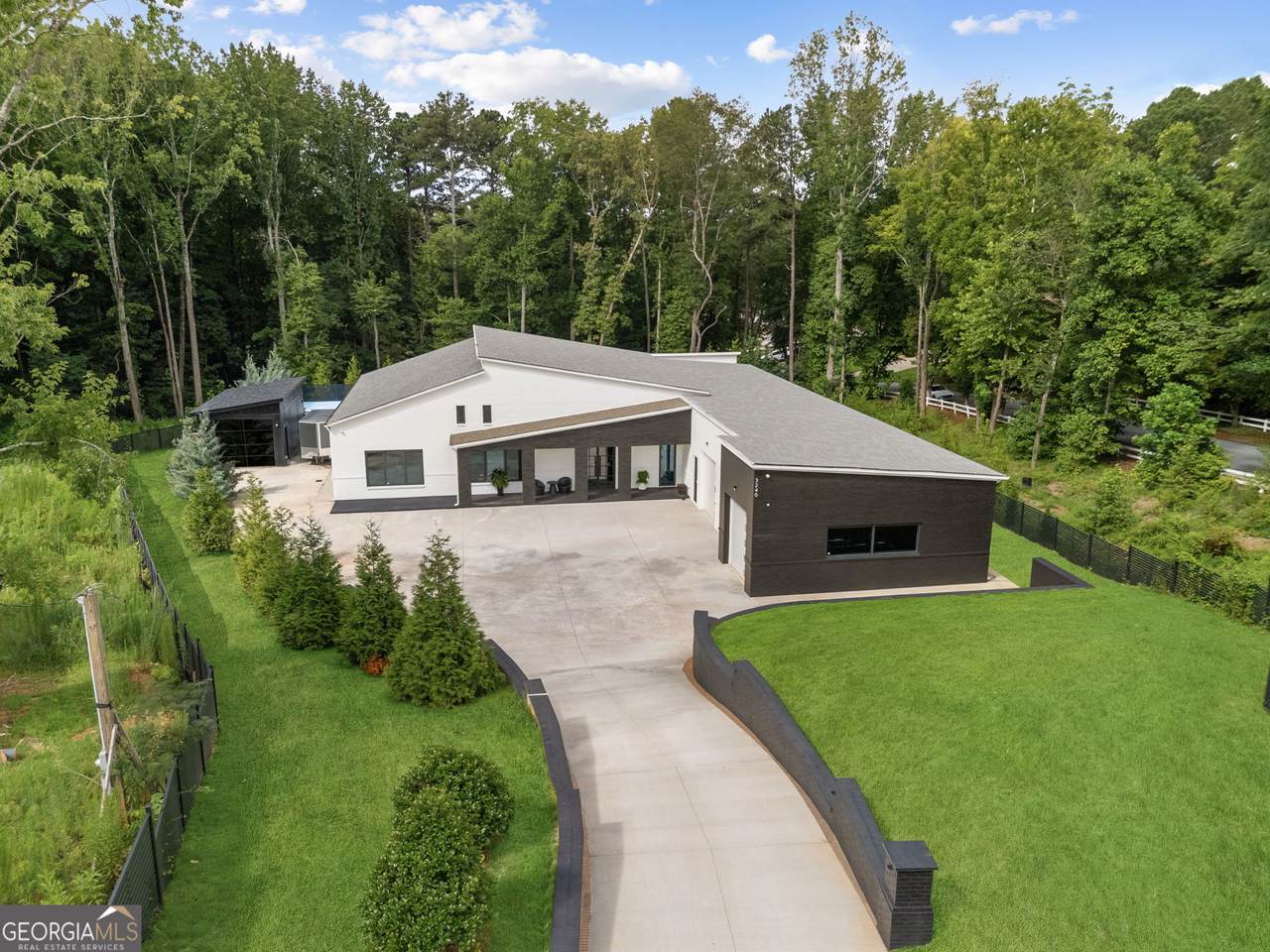 3240 Smithtown Road - Photo 1