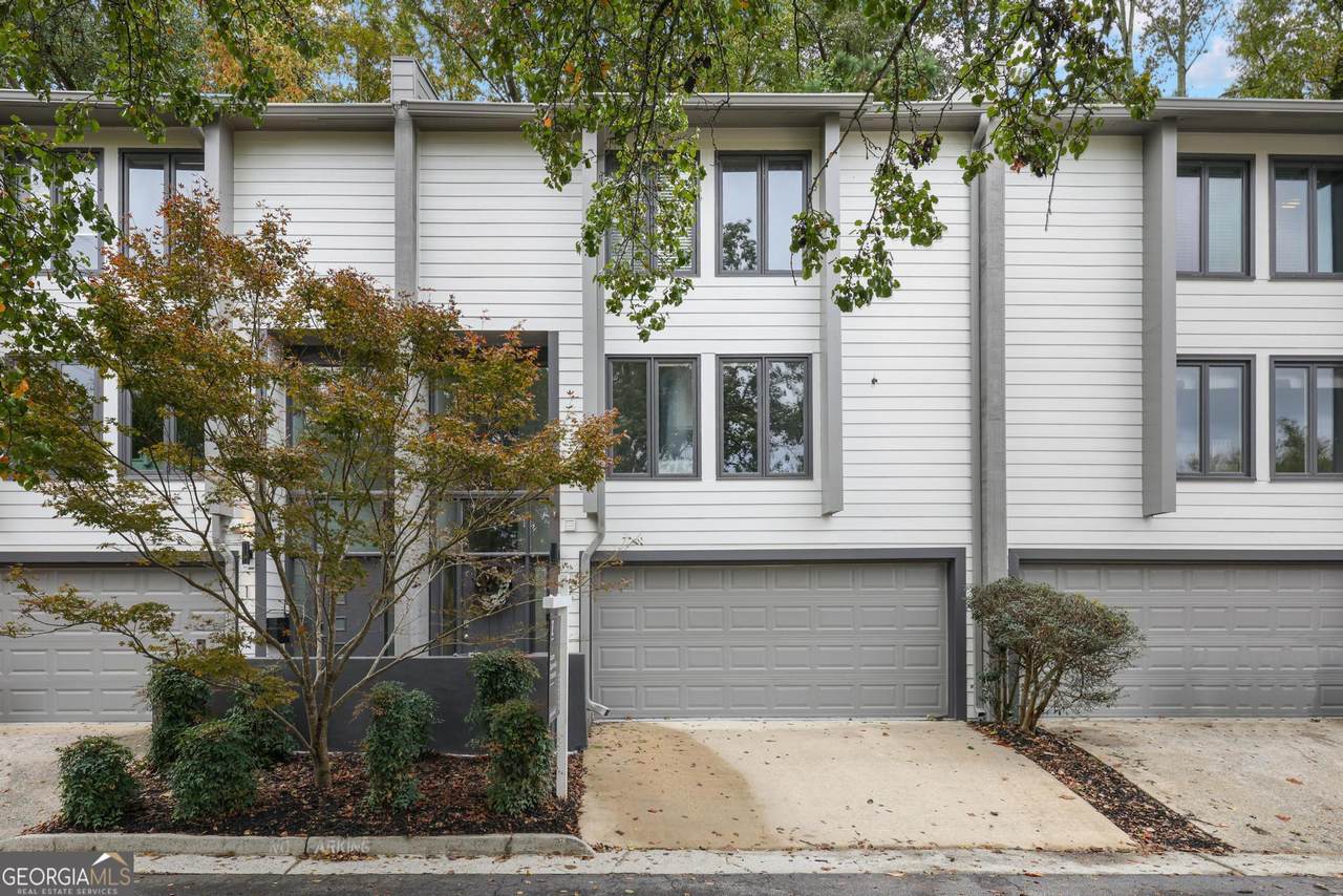 4010 Roswell Road - Photo 1