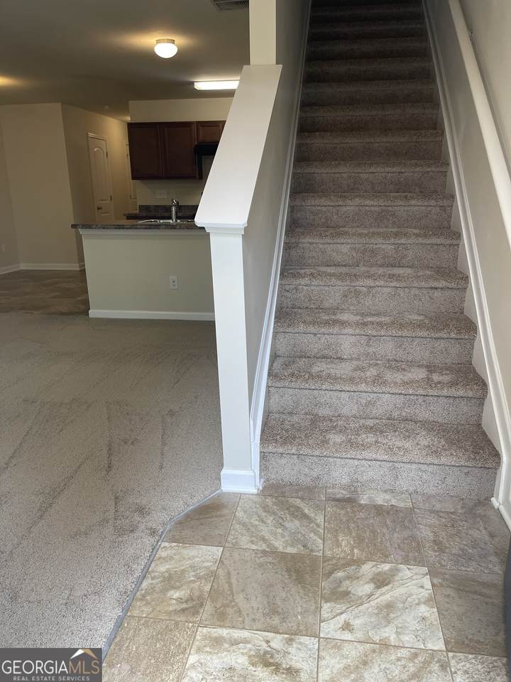 404 Oconner Boulevard - Photo 1