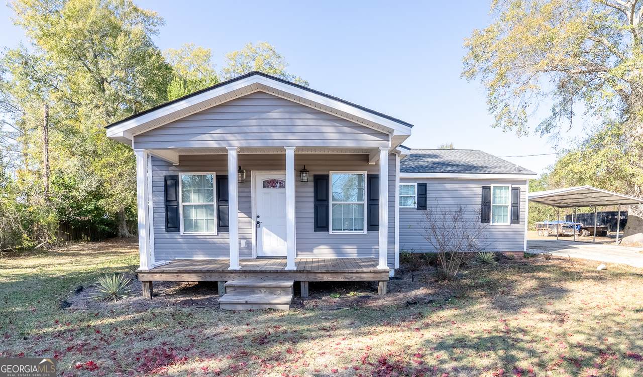 277 Saunders Street - Photo 1