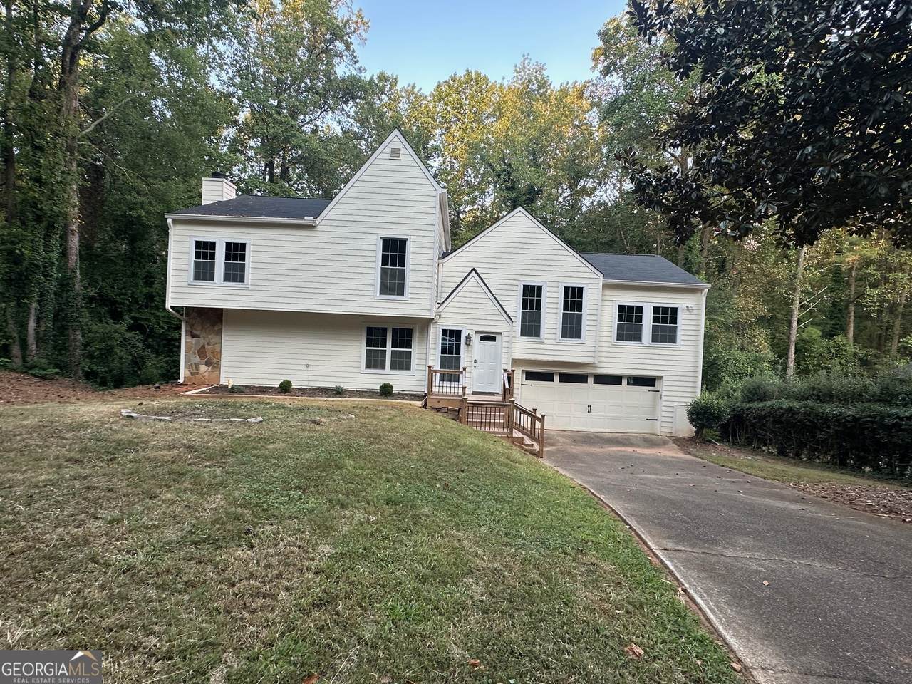 2570 Rocky Springs Drive - Photo 1
