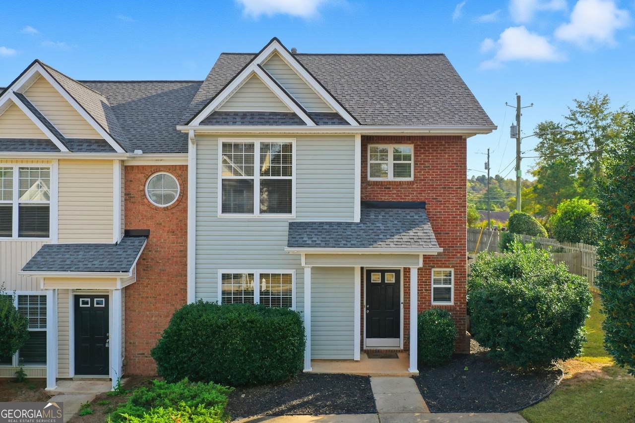 10 Pearl Chambers Drive - Photo 1