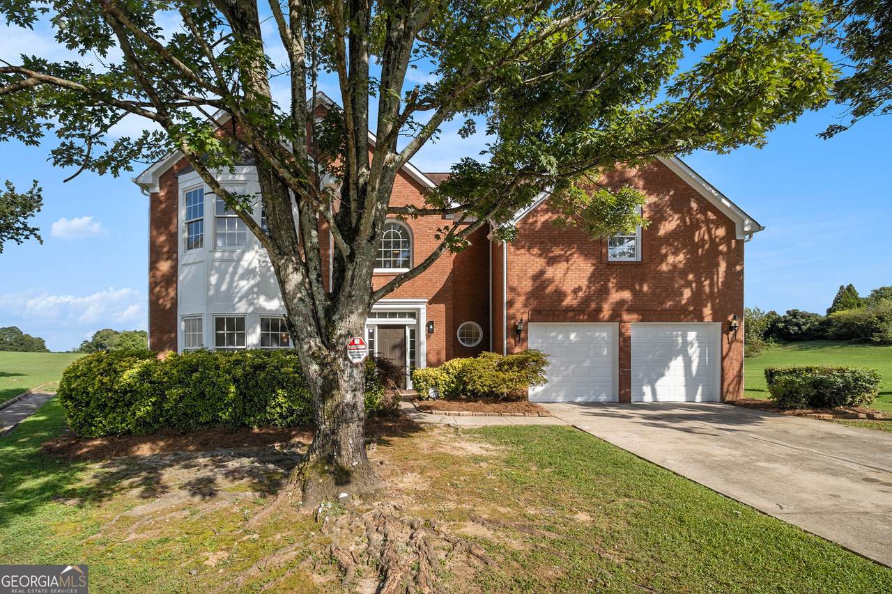 690 Gateway Court - Photo 1