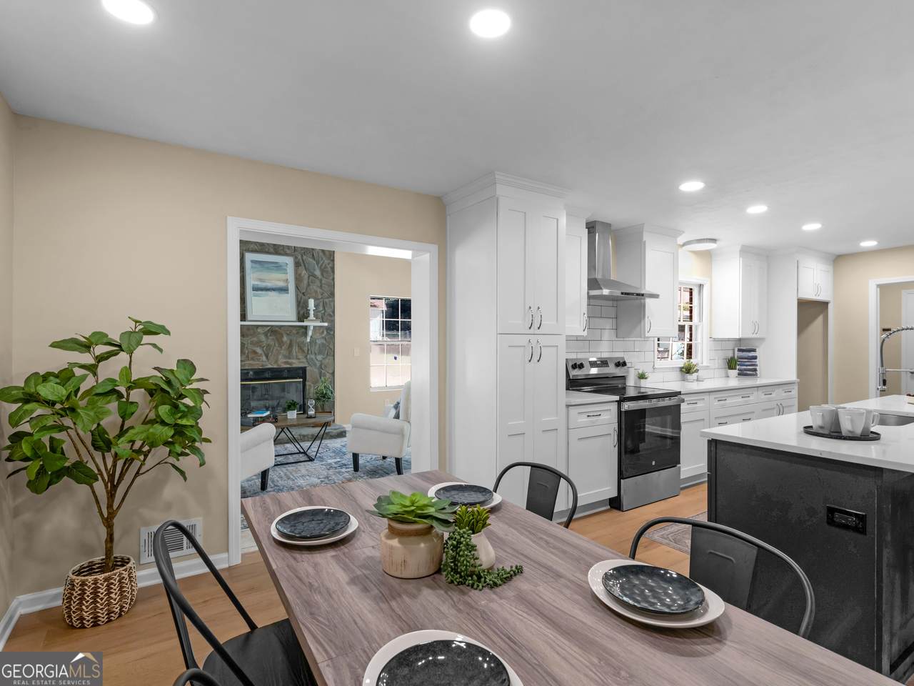 813 Vineyard Road - Photo 1