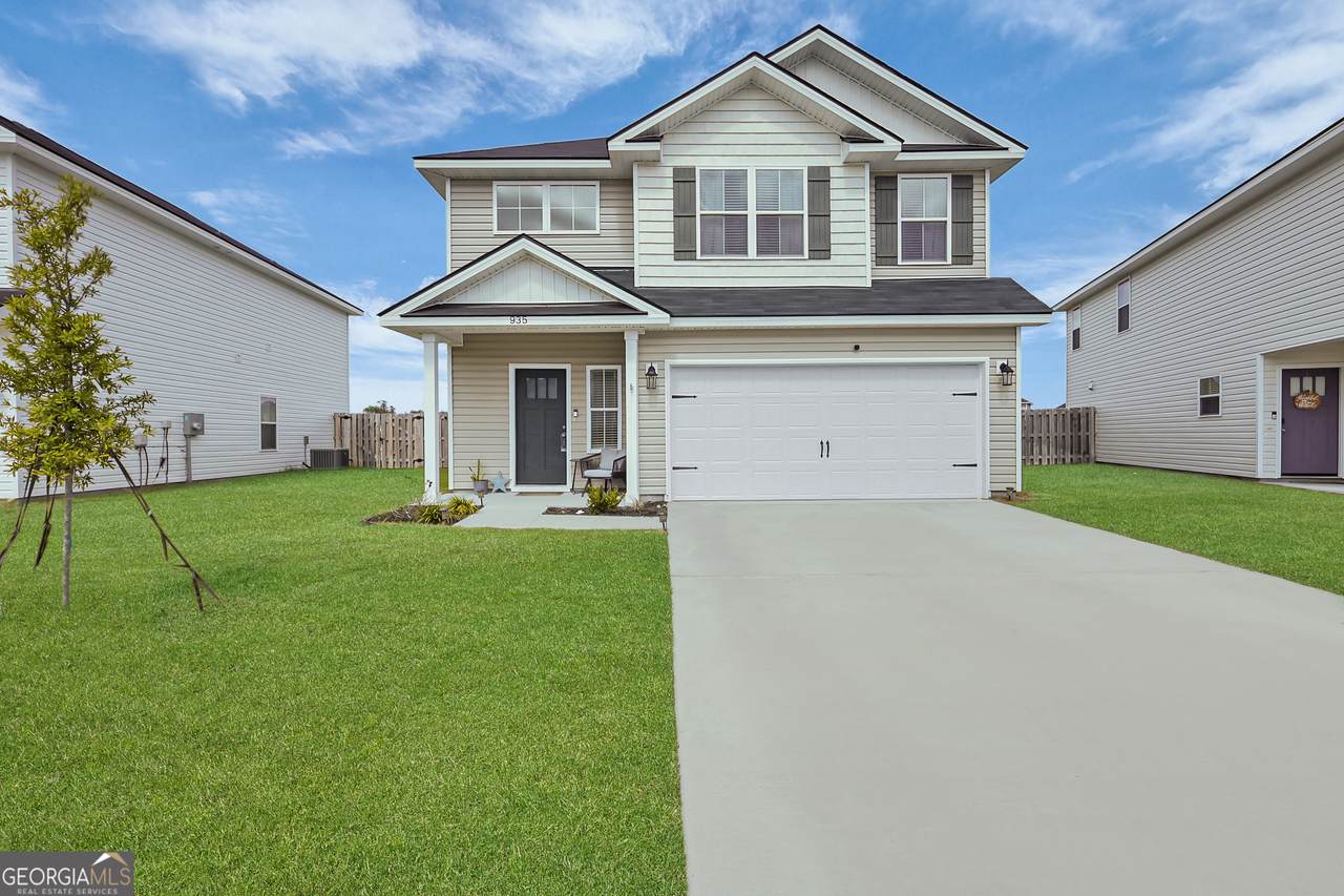 935 Abode Avenue - Photo 1