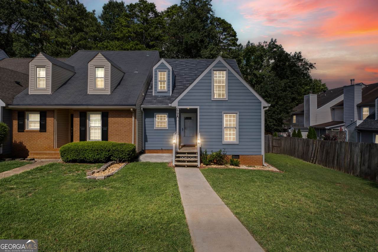 594 Manning Road - Photo 1