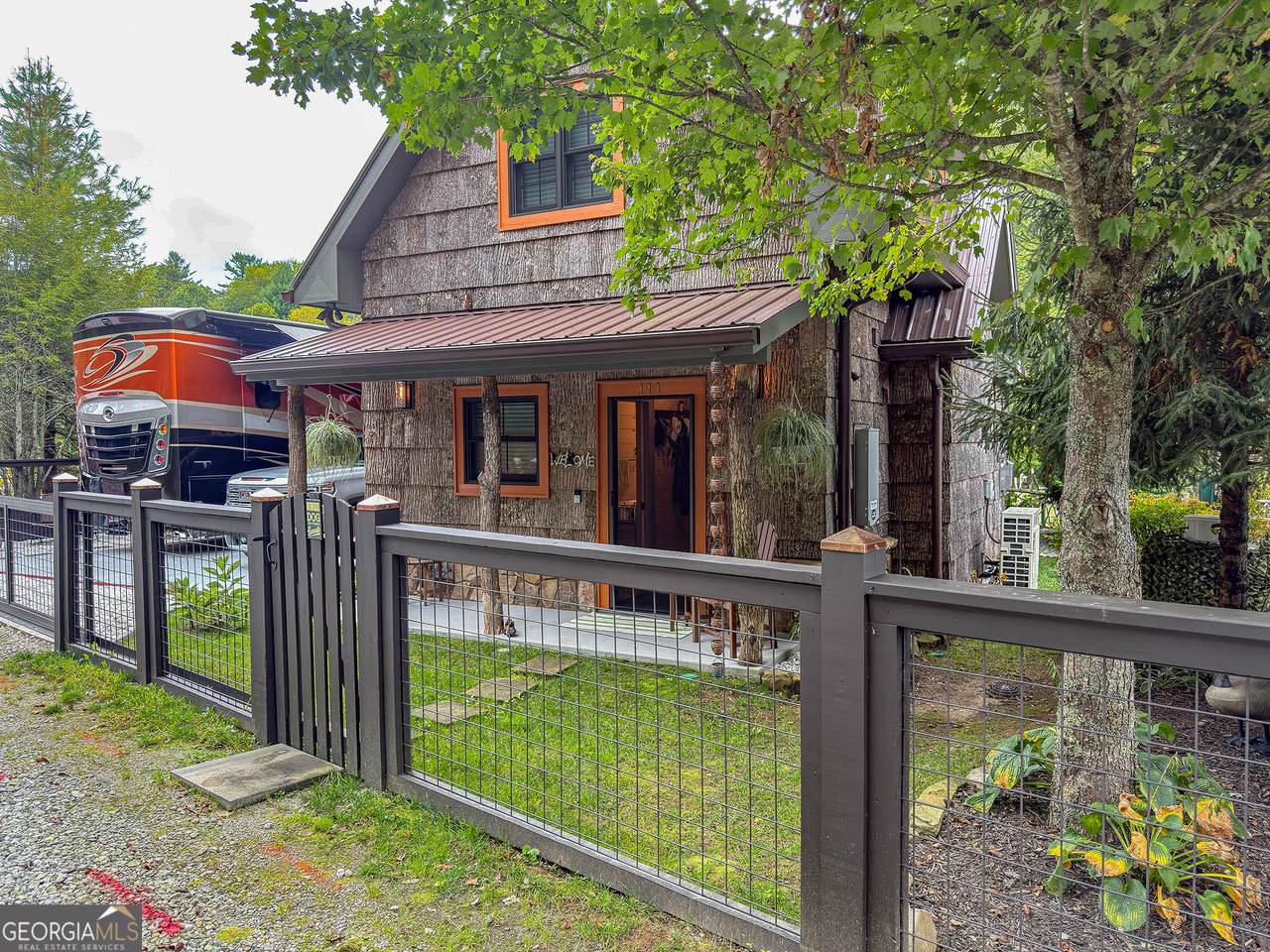 111 Wildflower Road - Photo 1