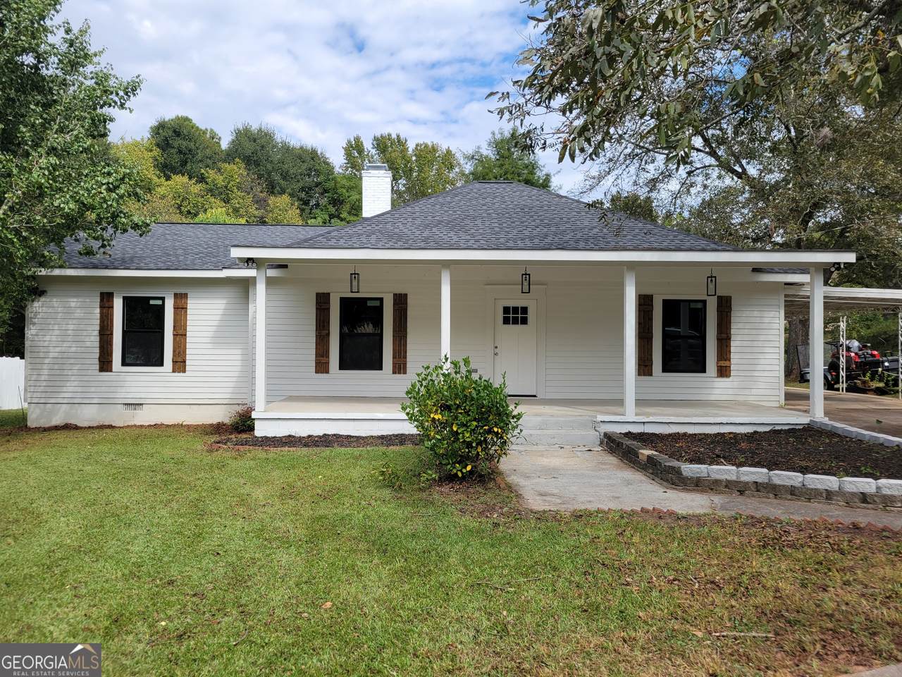 215 Morningside Drive - Photo 1