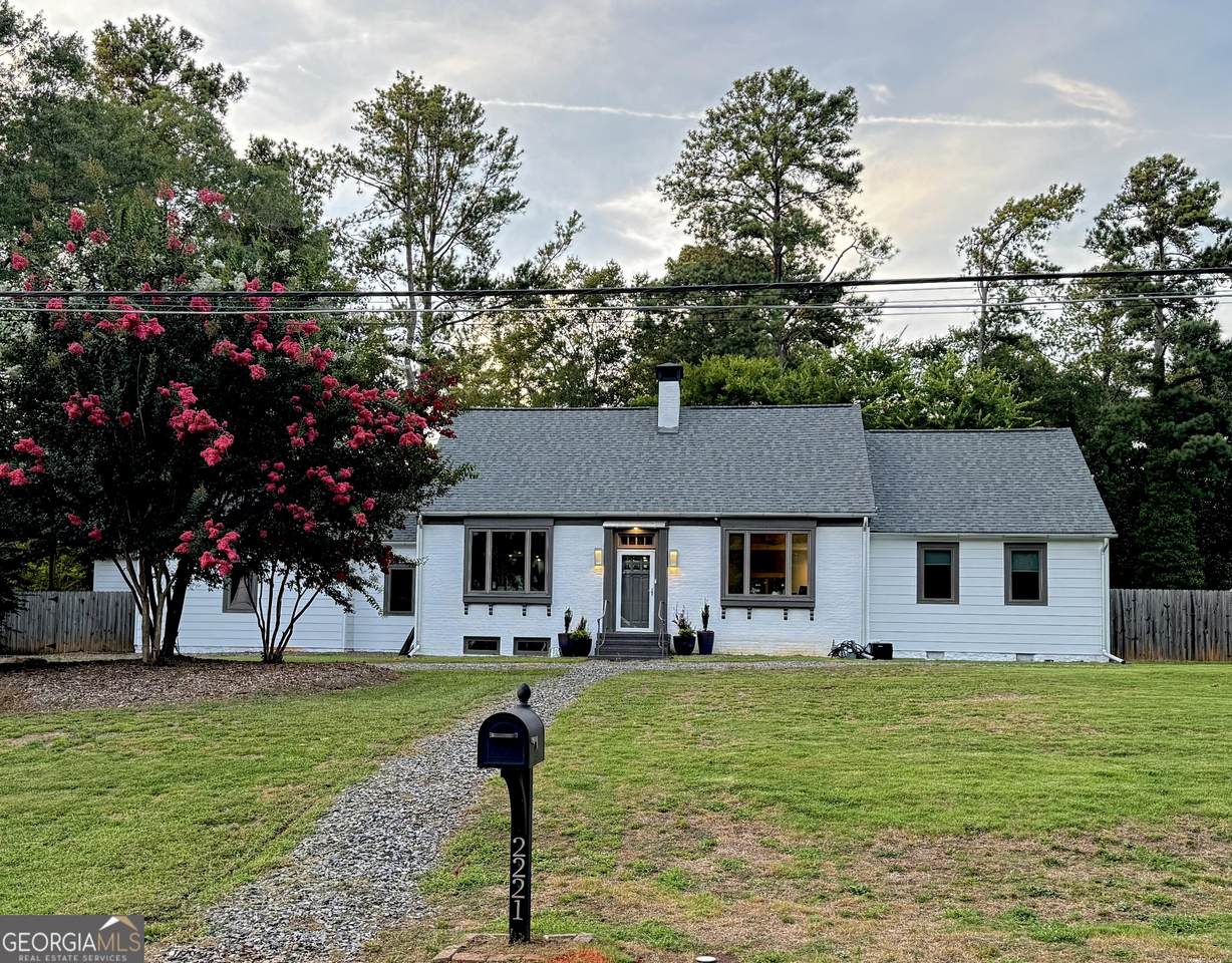 2221 Highview Road - Photo 1