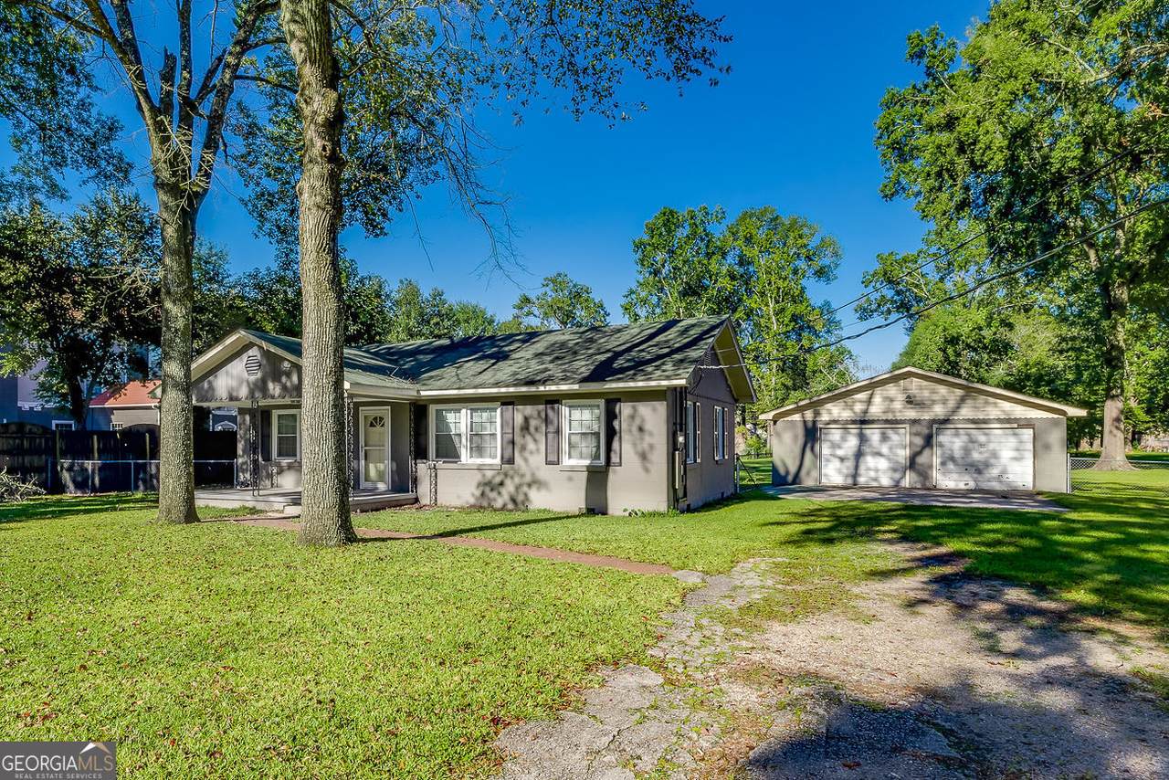 125 Parsons Avenue - Photo 1
