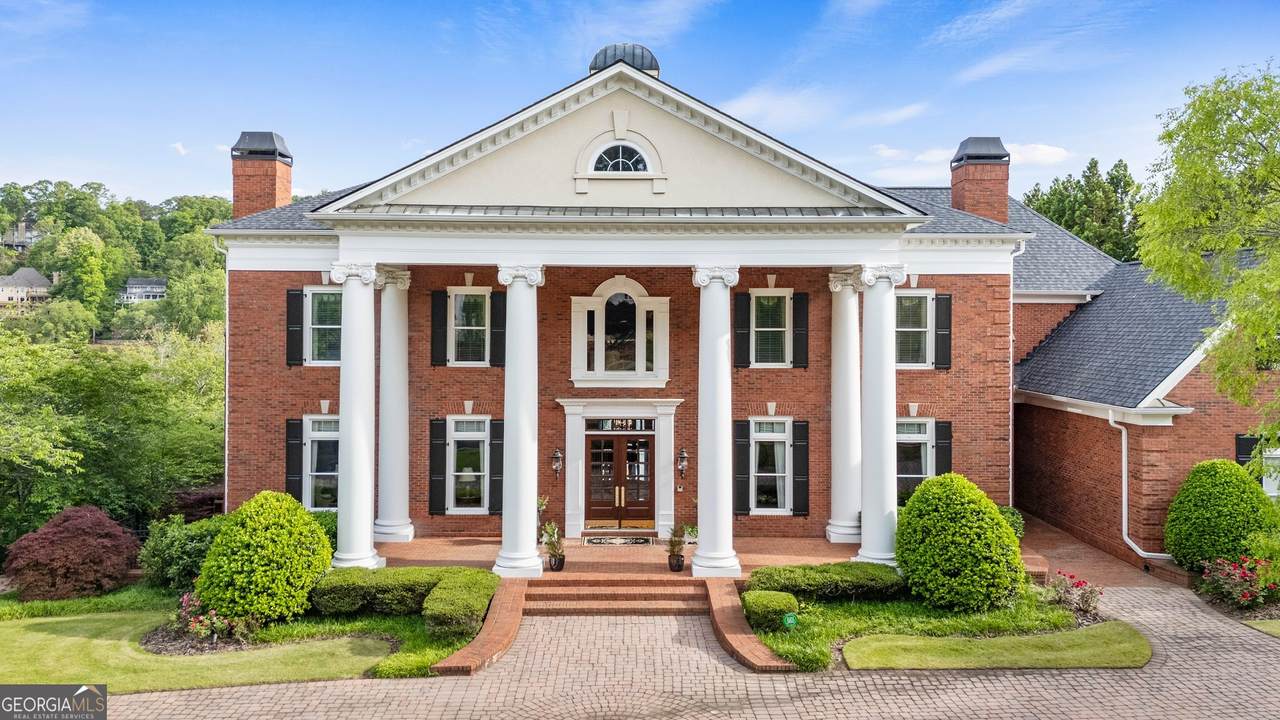 1075 Carnoustie Lane - Photo 1