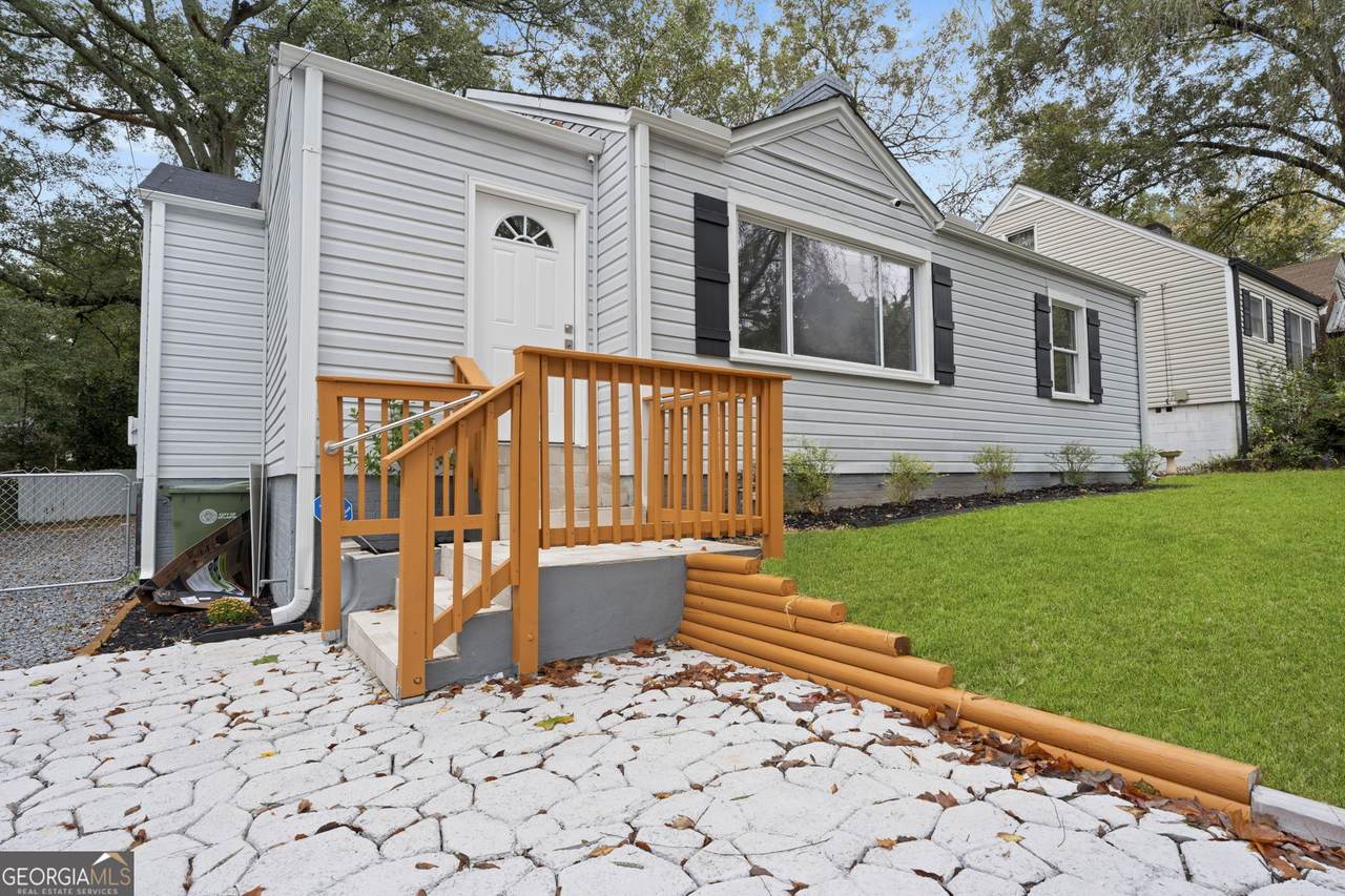 1847 Sylvan Road - Photo 1