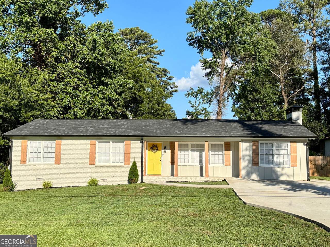 1932 Ferry Drive - Photo 1