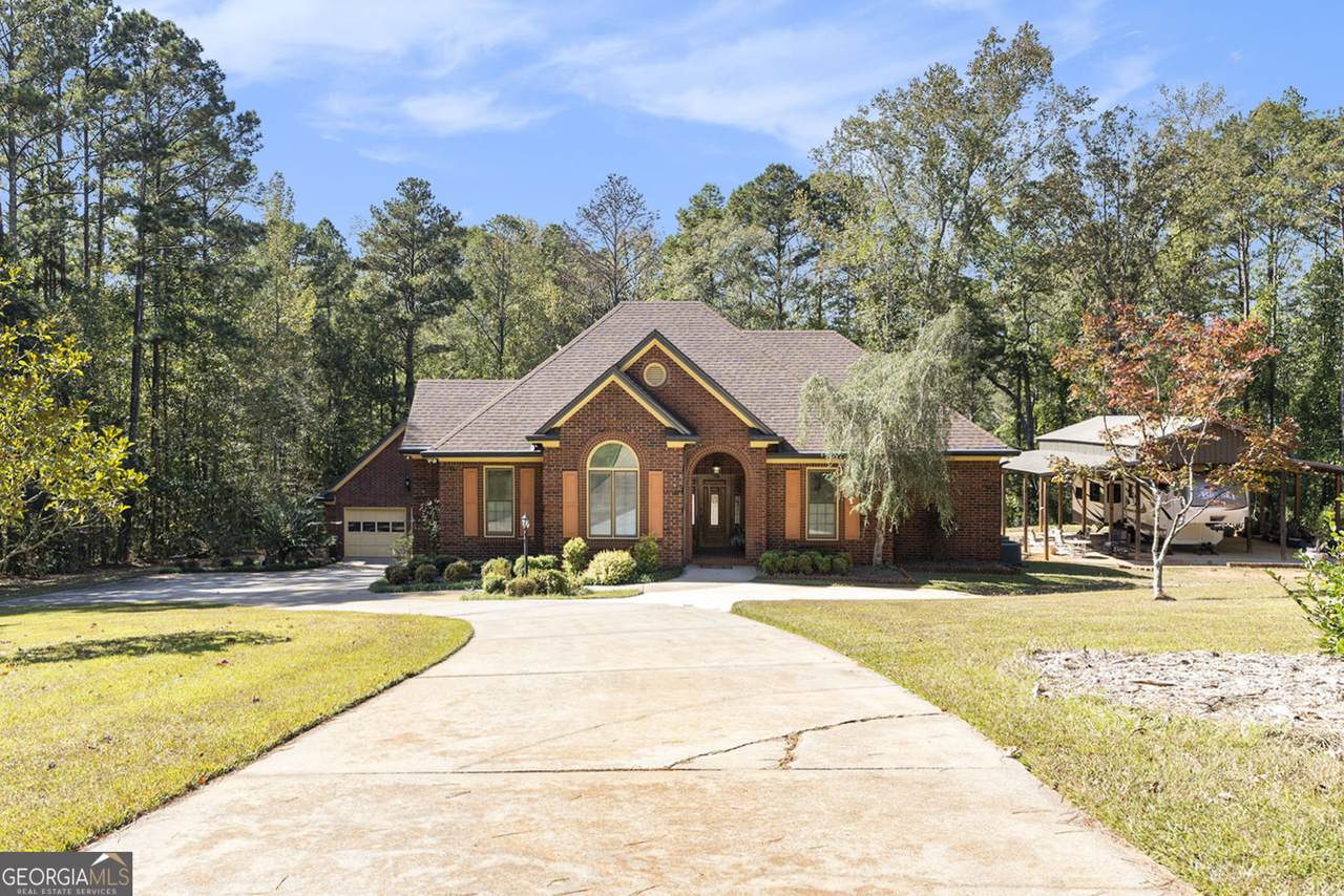 455 Pine Hill Road - Photo 1