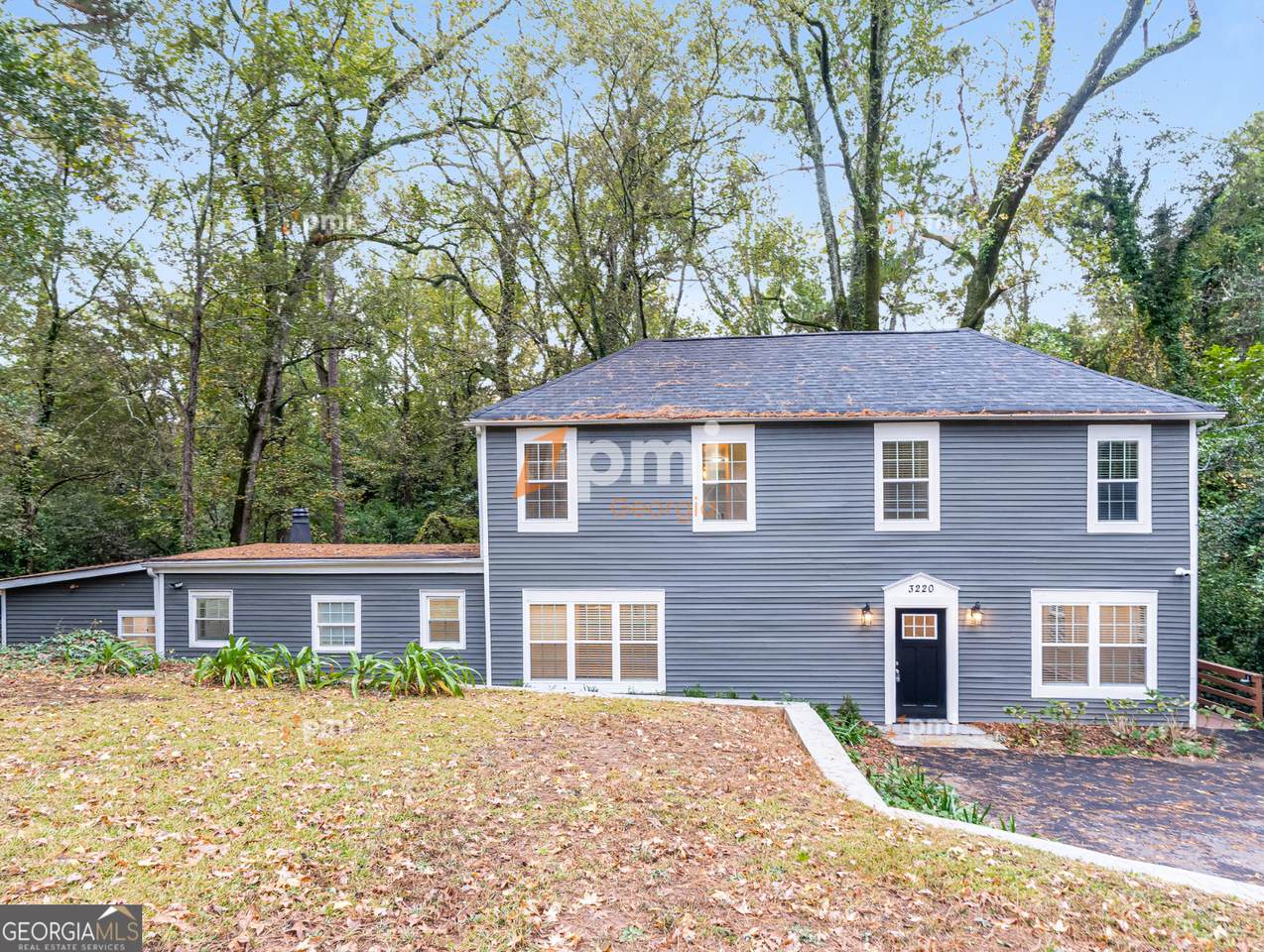 3220 Ingleside Avenue - Photo 1