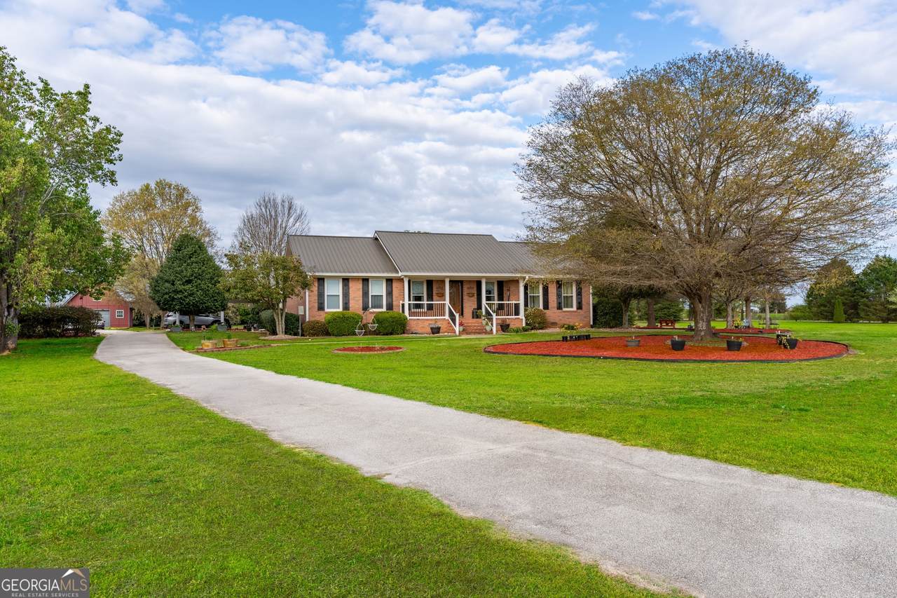 1021 Broughton Lane - Photo 1