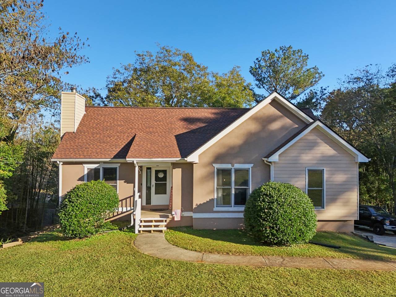 777 College Street - Photo 1