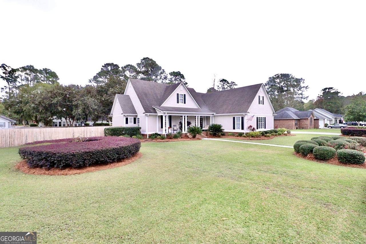 1410 Forest Way - Photo 1