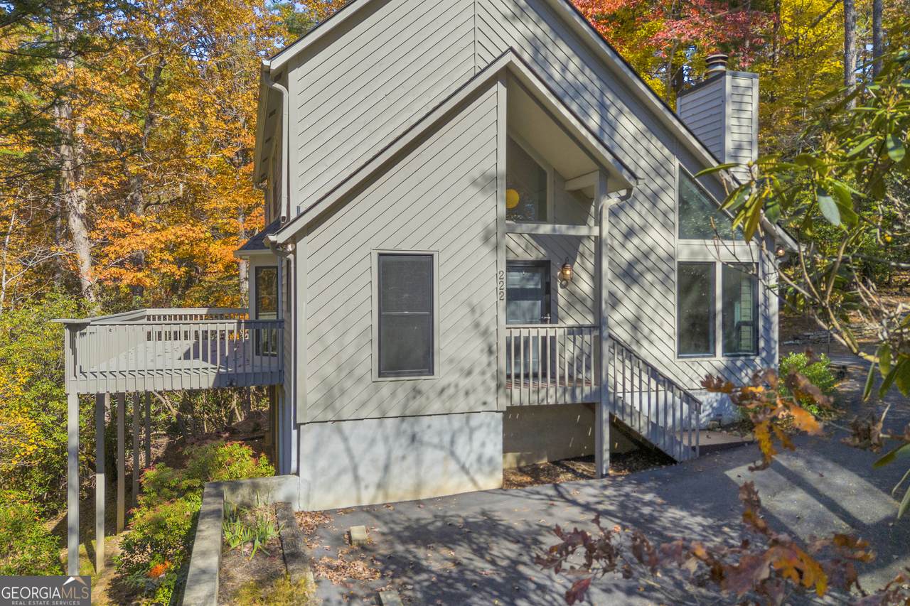 222 Blue Ridge Drive - Photo 1