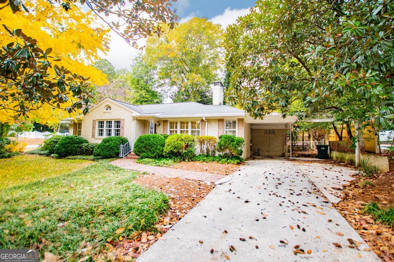 223 Sunset Boulevard - Photo 1