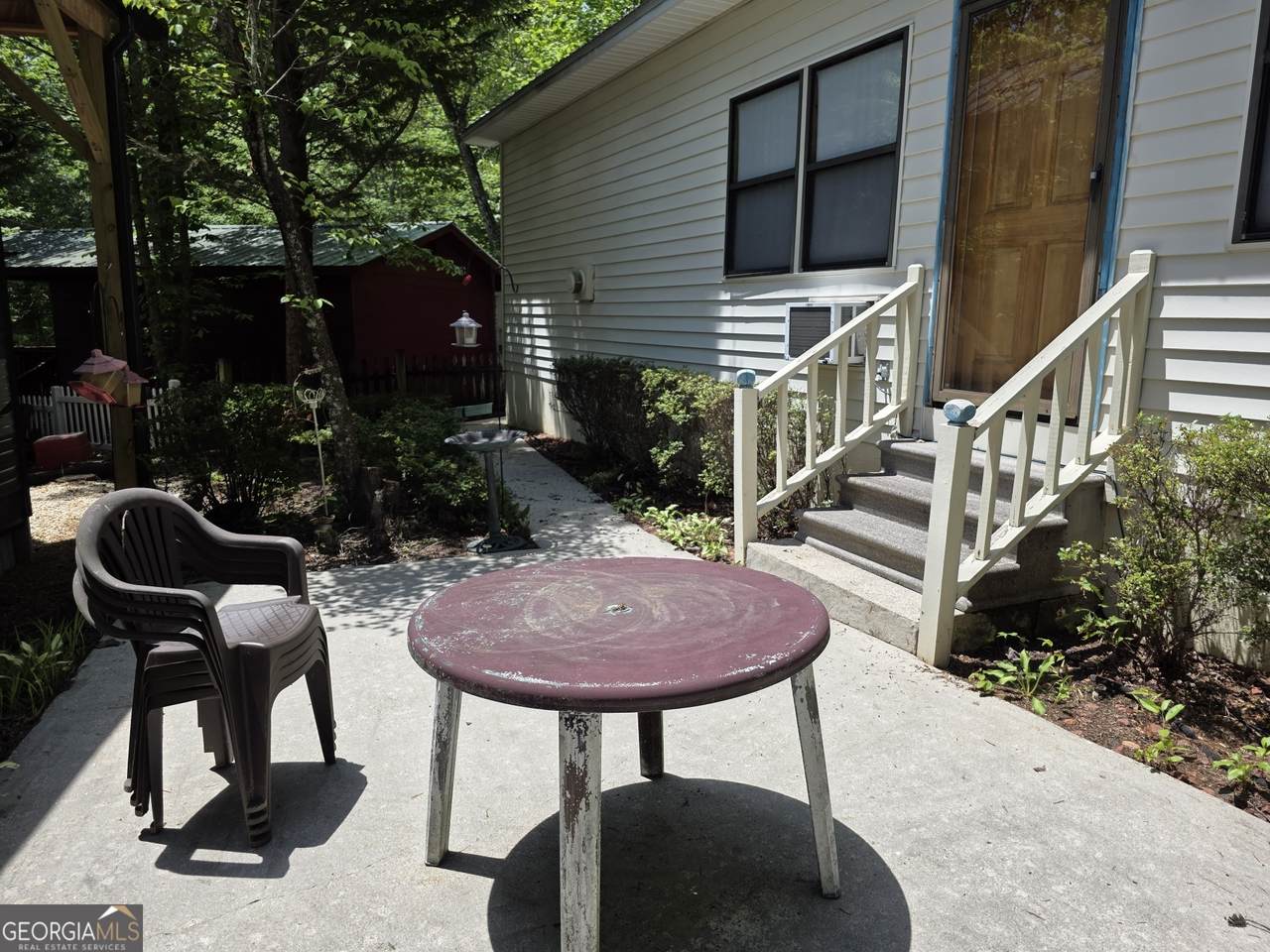 92 Cindy Parkway - Photo 1