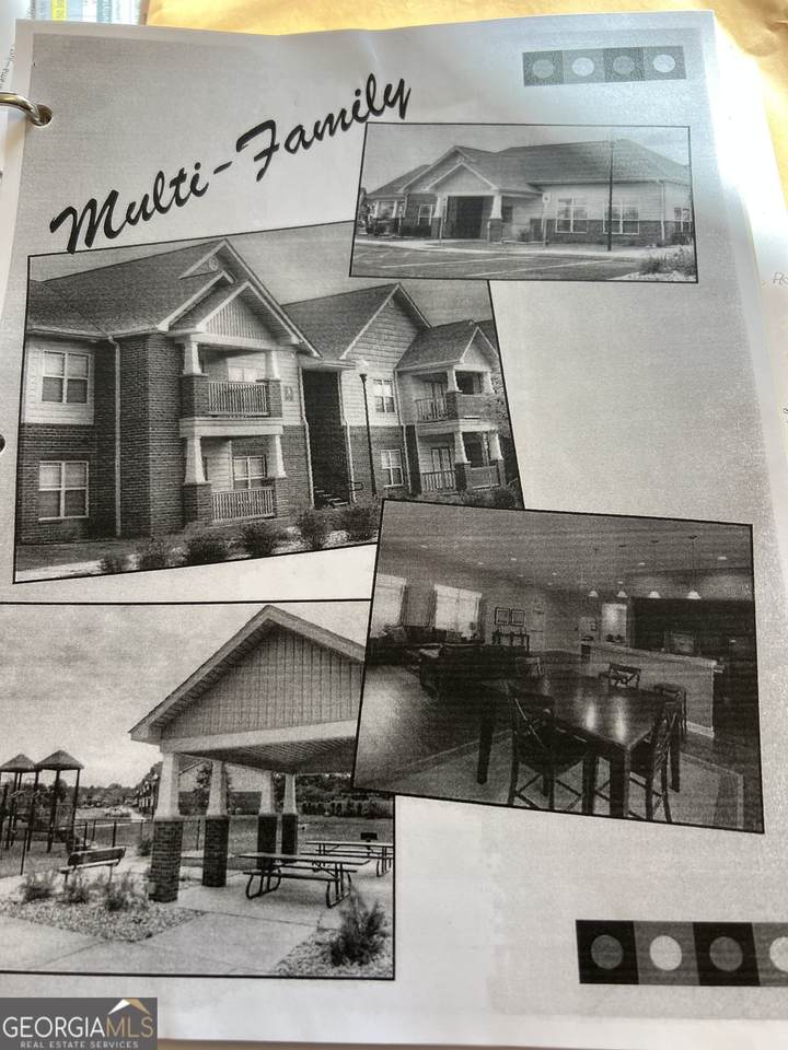 1201 Whitesville Street - Photo 1