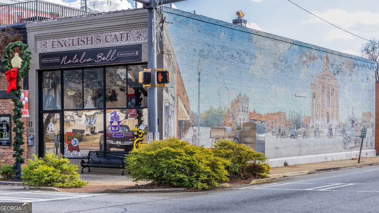 119 Gordon Street - Photo 1