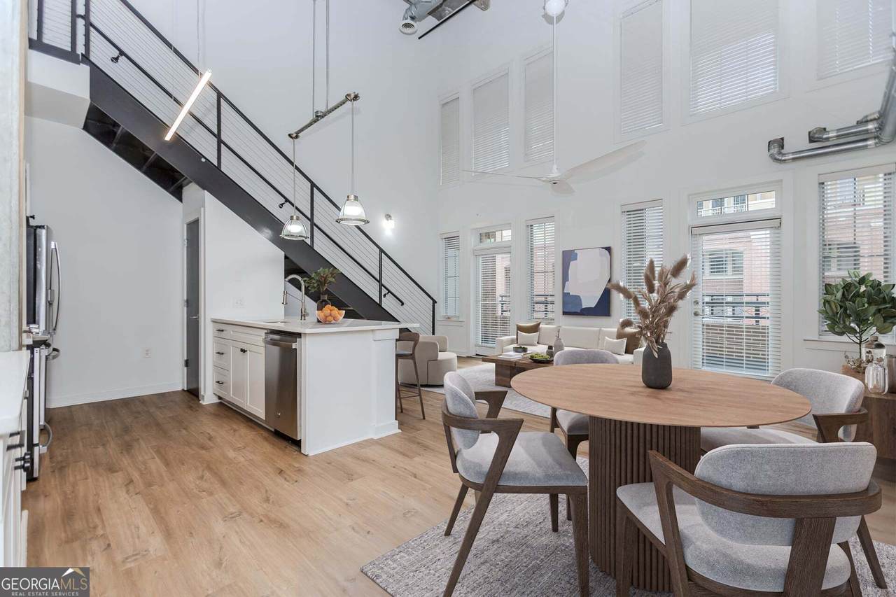 260 18th Street - Photo 1