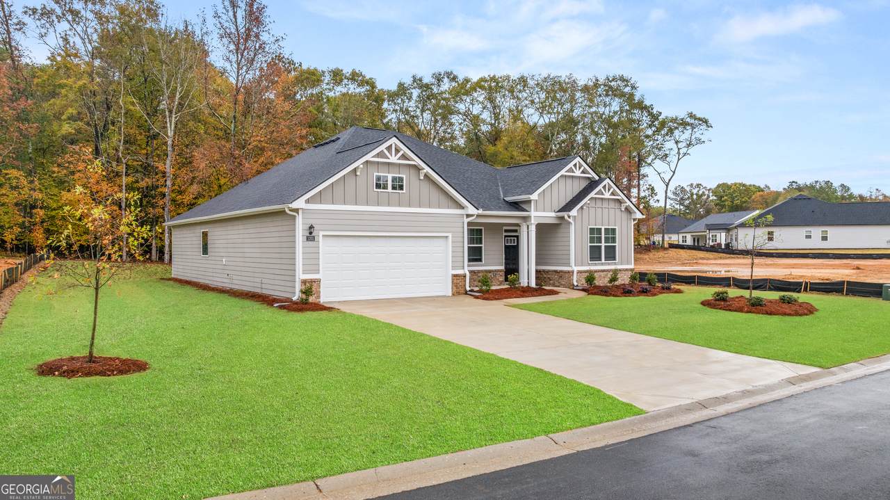 1100 Amerson Street - Photo 1