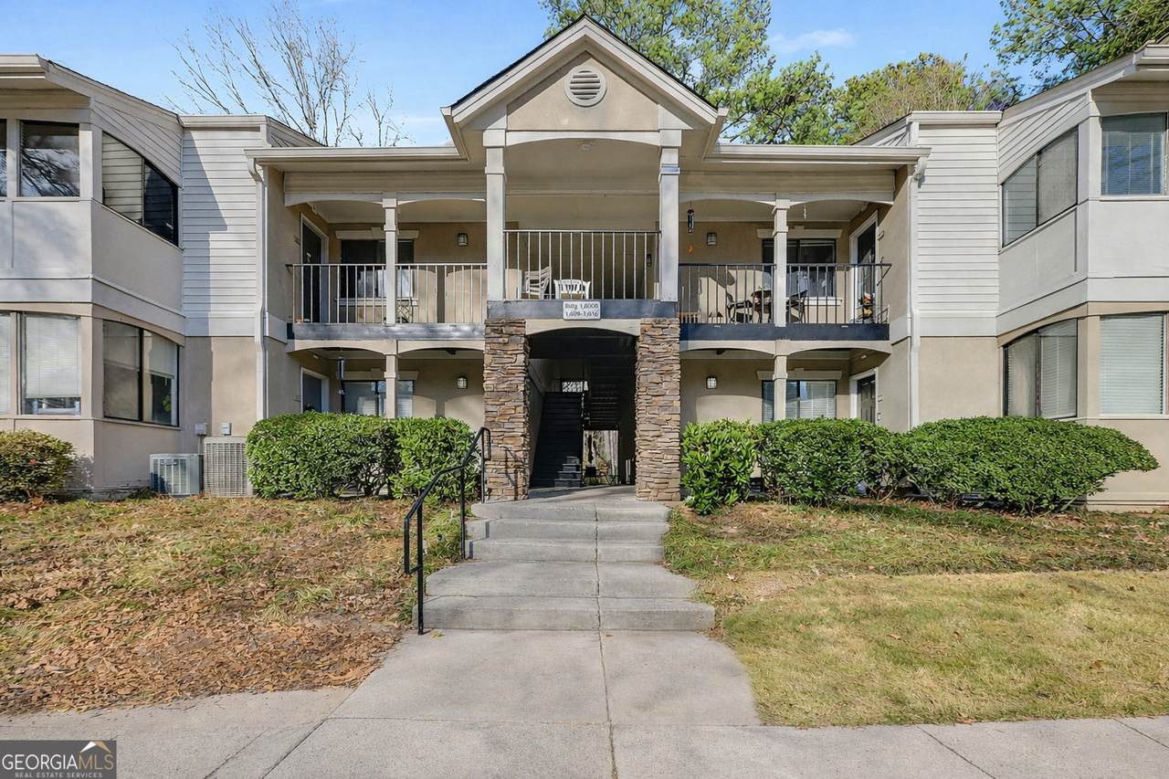 1615 Wingate Way - Photo 1