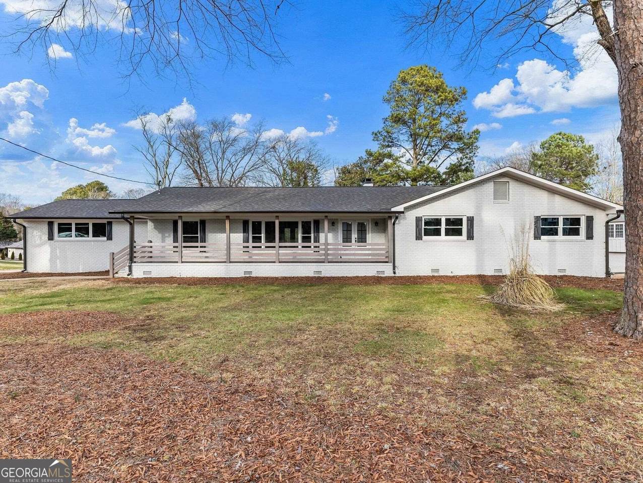 172 Thompson Place - Photo 1