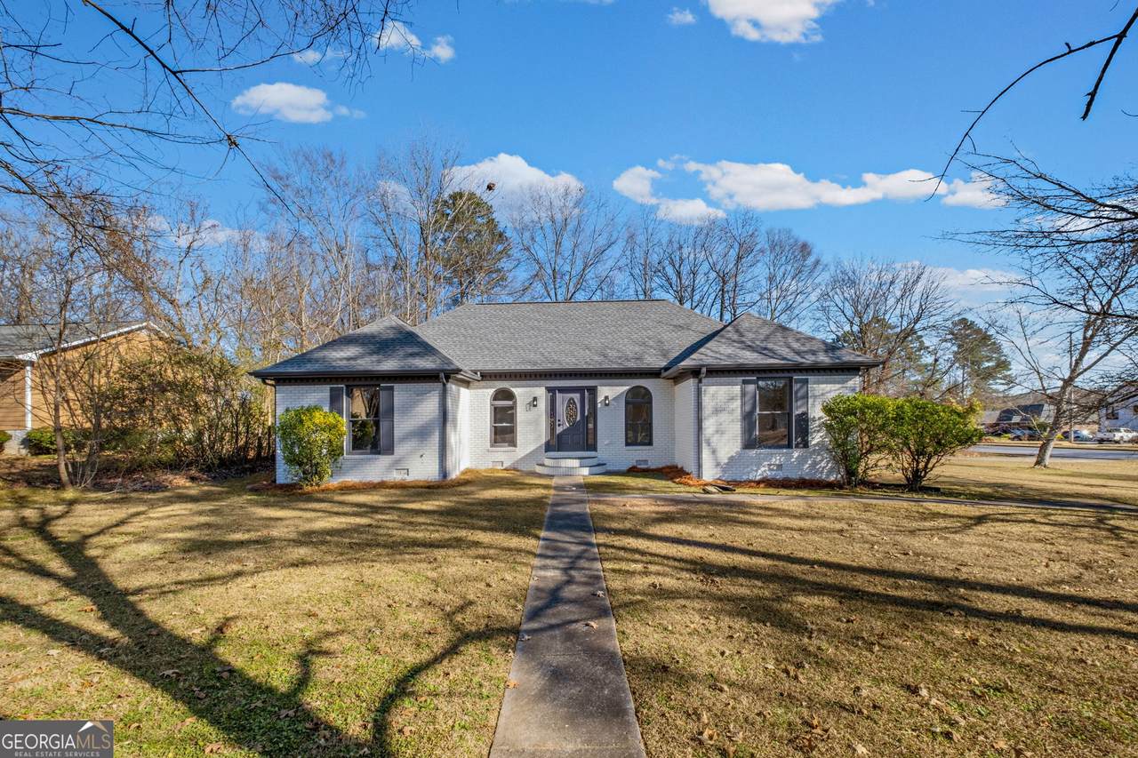 98 Sunridge Drive - Photo 1