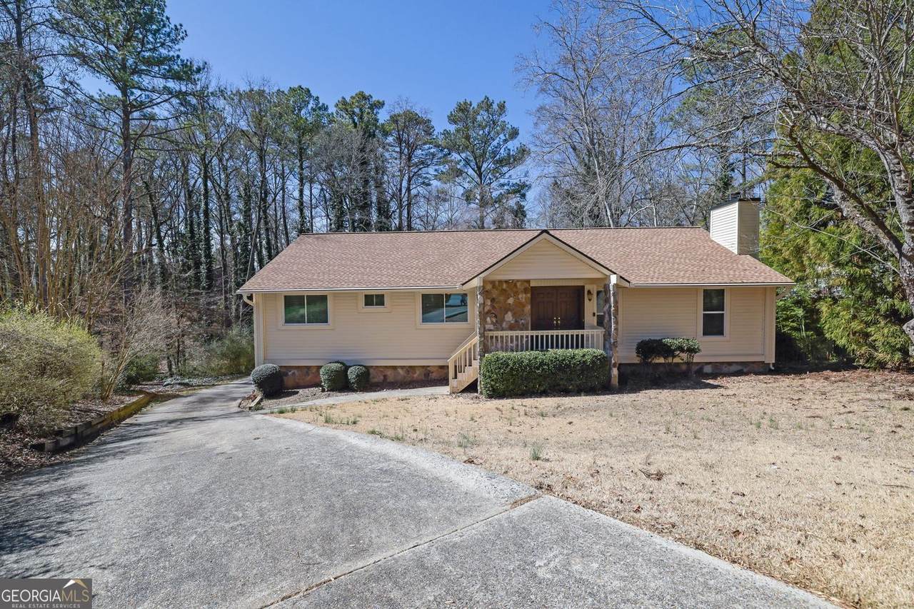889 Fawn Way - Photo 1