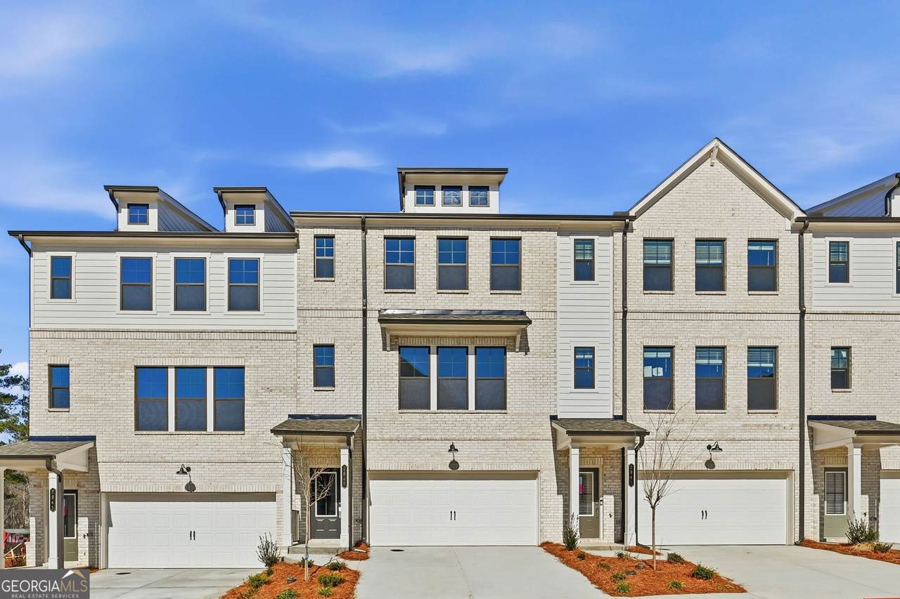 2843 Rosehall Way - Photo 1