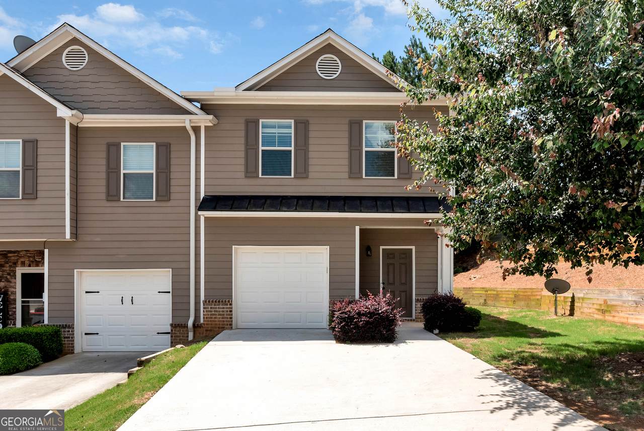 5414 Sycamore Court - Photo 1
