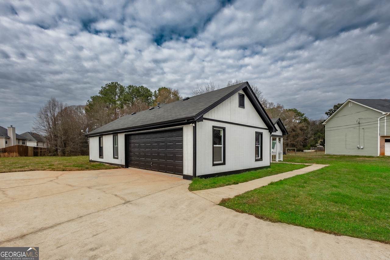 35 Springfield Way - Photo 1