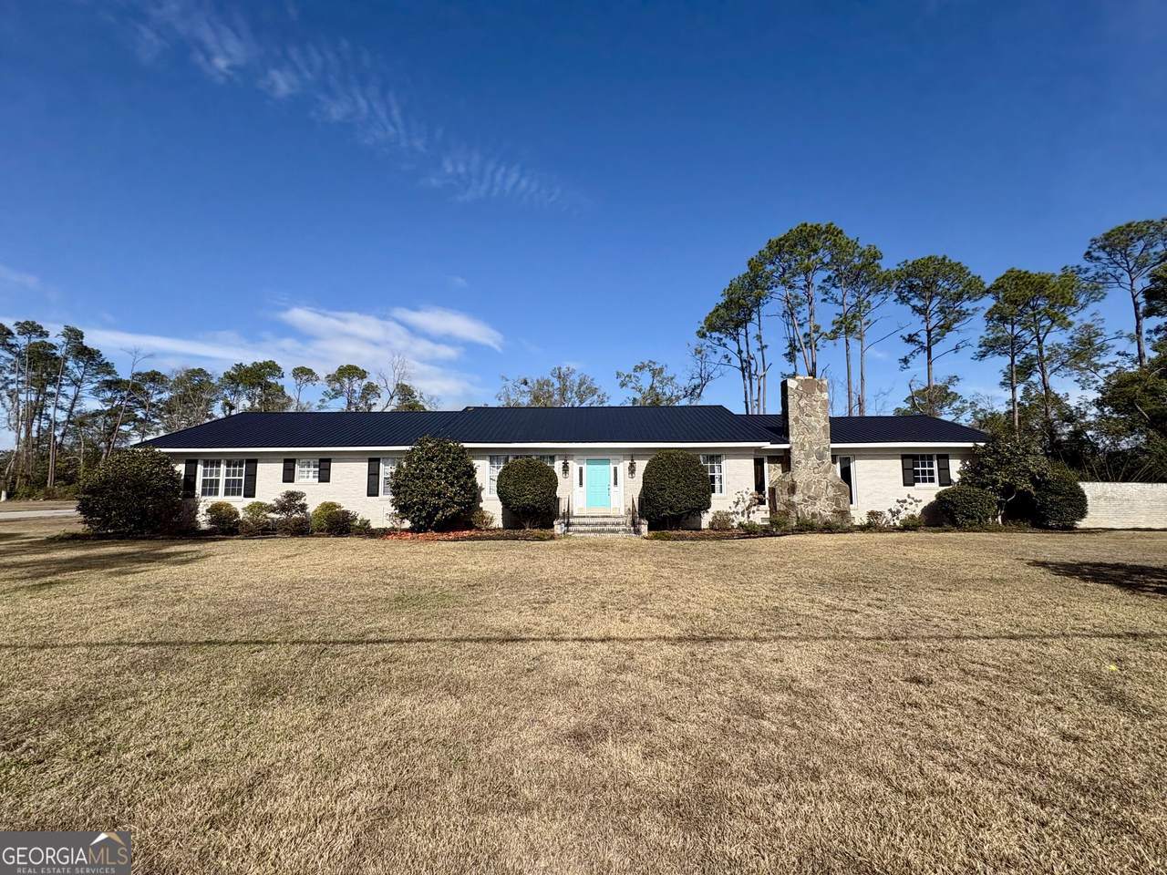 605 Walker Street - Photo 1