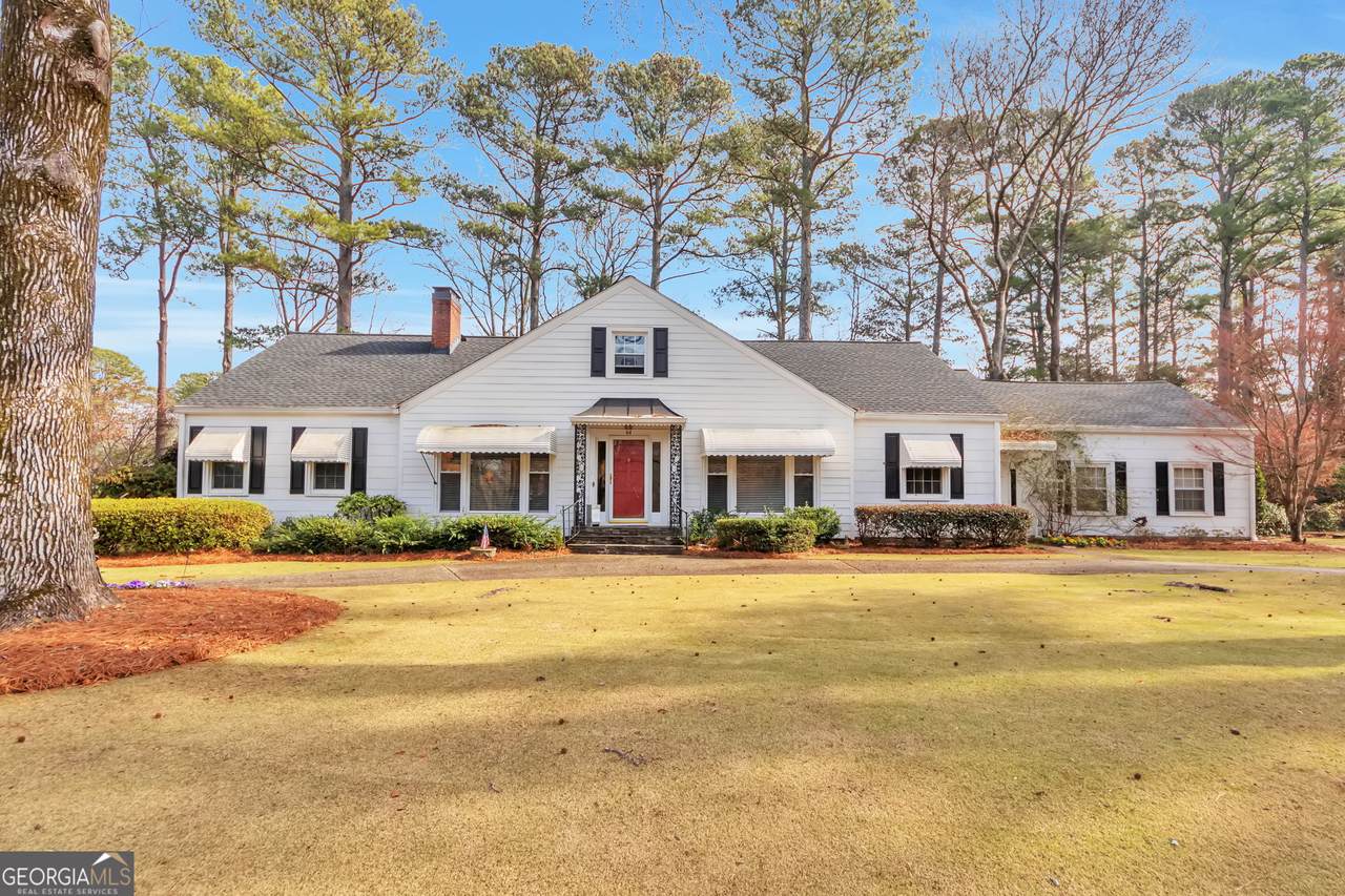 64 Clarendon Avenue - Photo 1