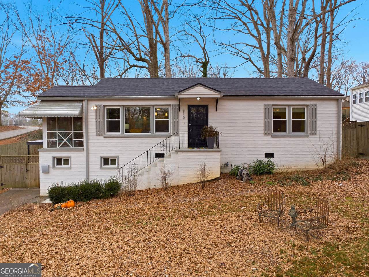 810 Burchill Street - Photo 1