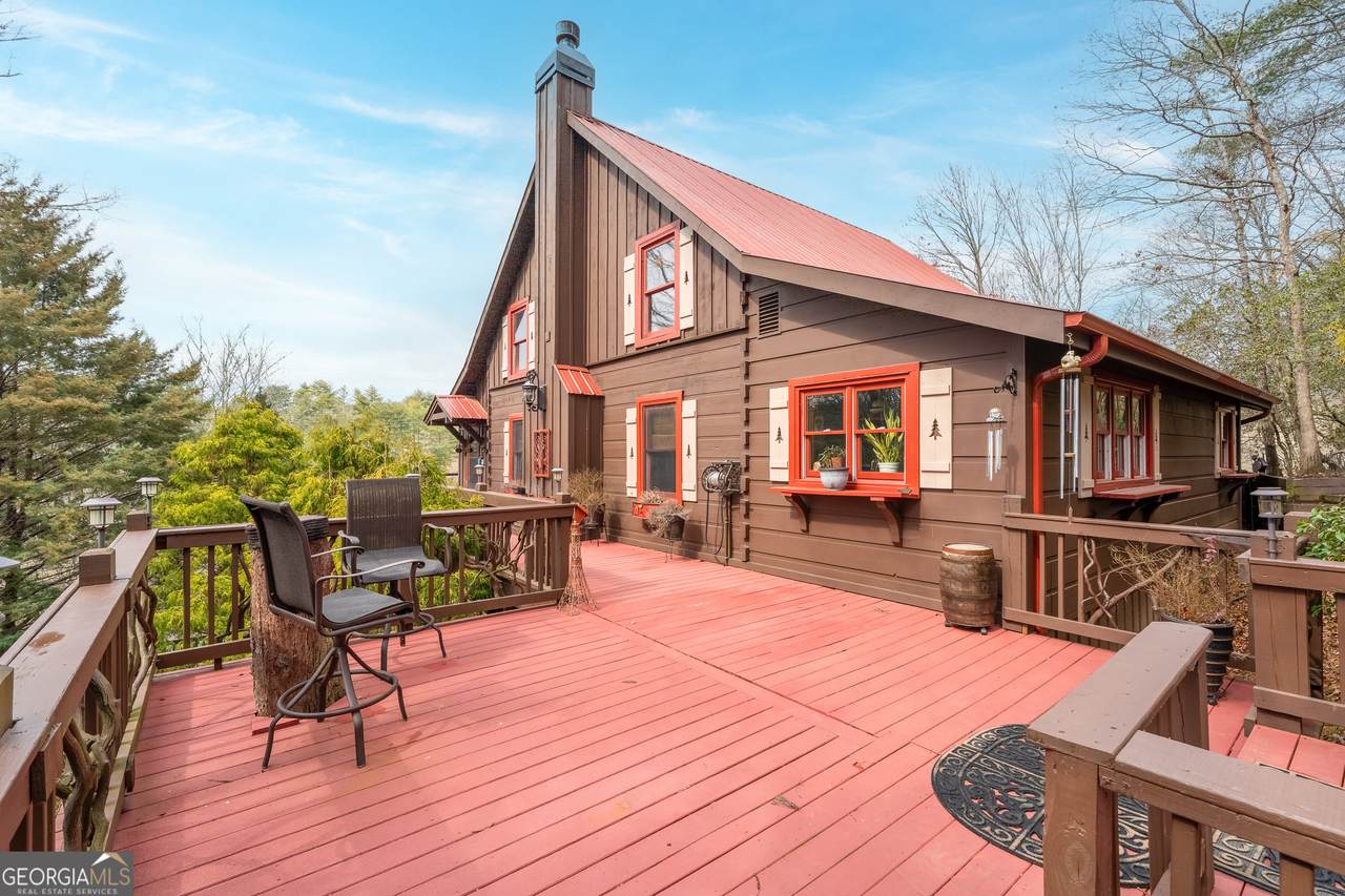 246 Adams Circle - Photo 1