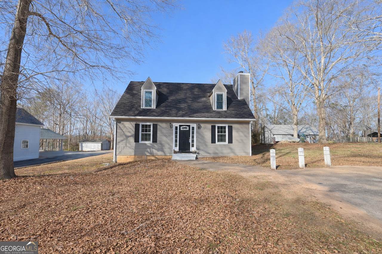 611A Seminole Drive - Photo 1