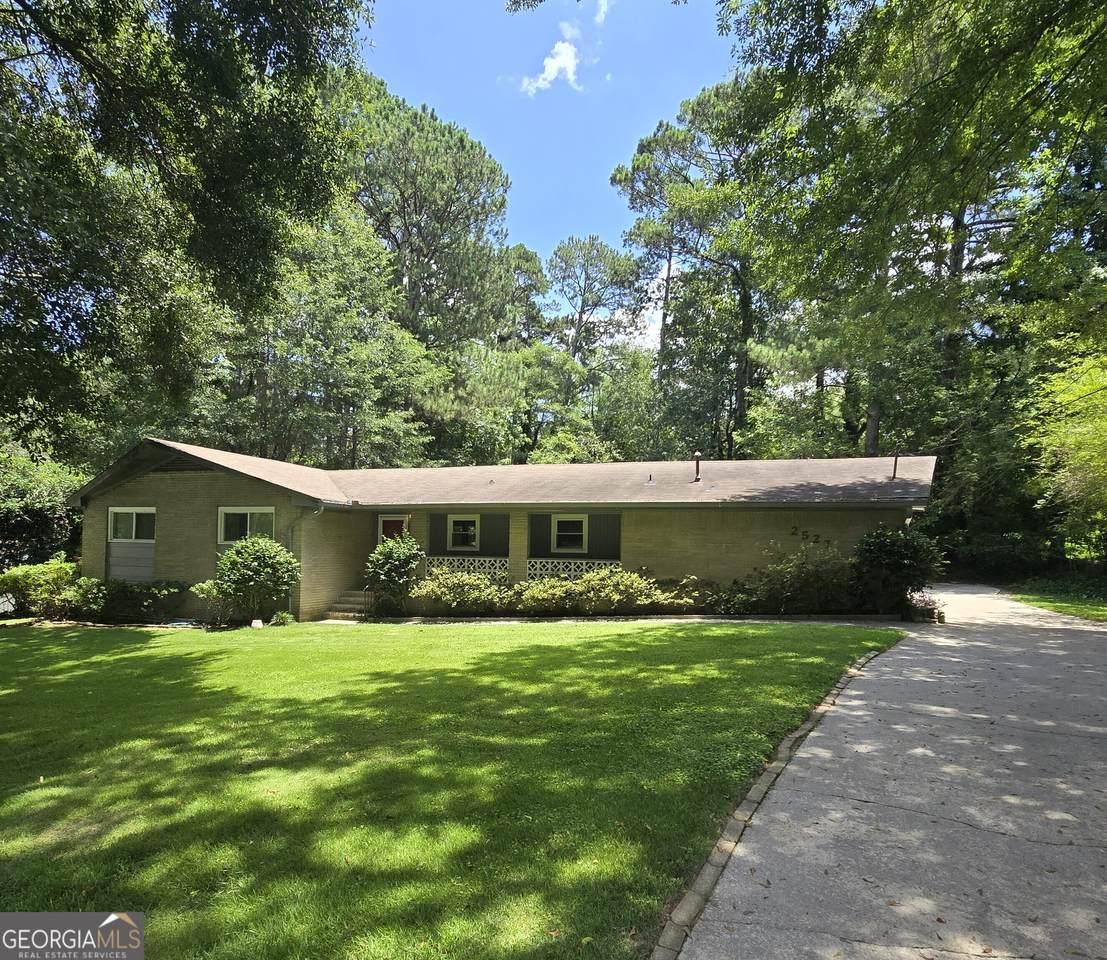 2527 Amalfi Drive - Photo 1