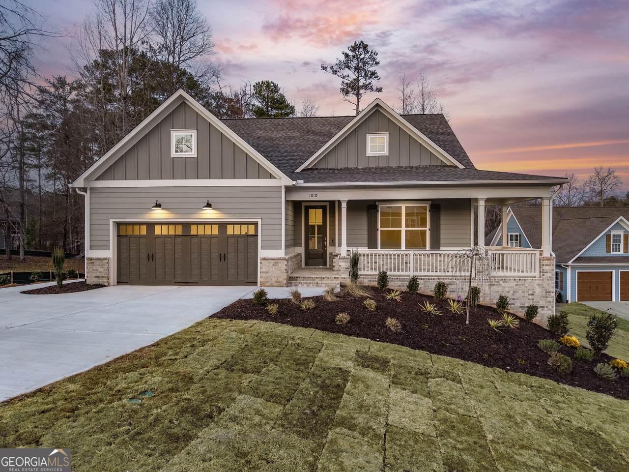 1010 Lofter Place - Photo 1