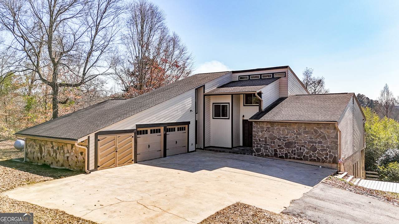 1811 Highway 113 - Photo 1