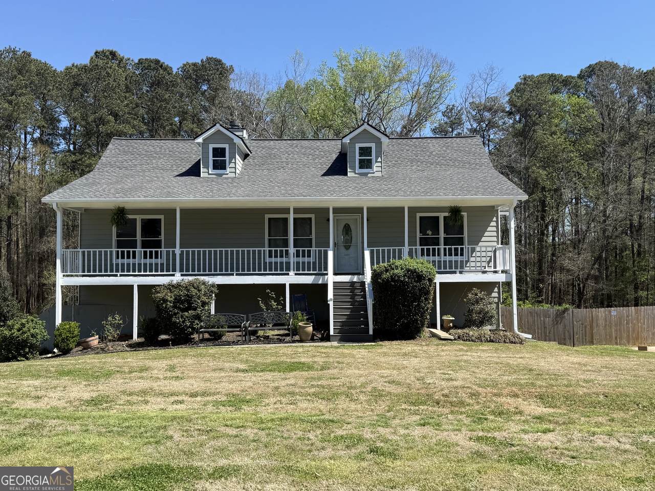 238 Brentwood Drive - Photo 1