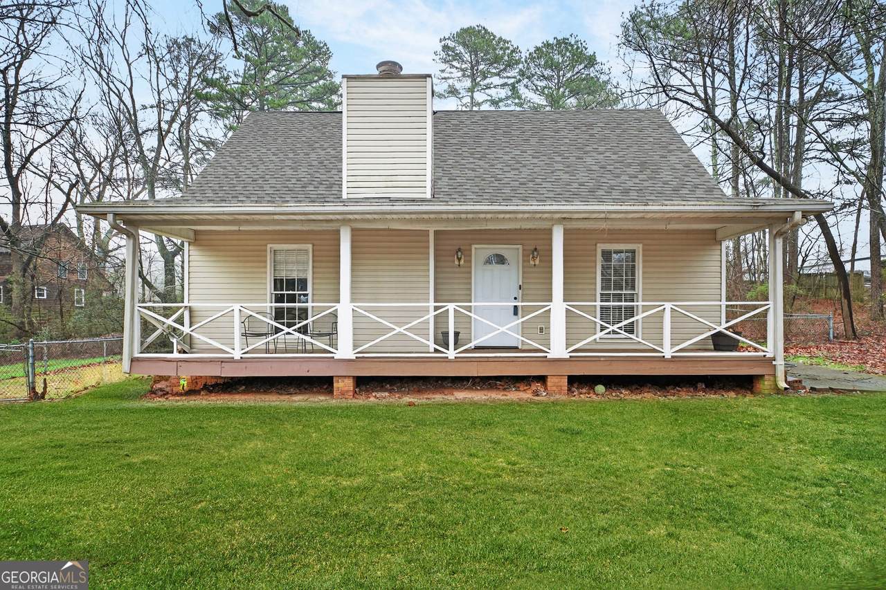 1630 Kennesaw Due West Road - Photo 1