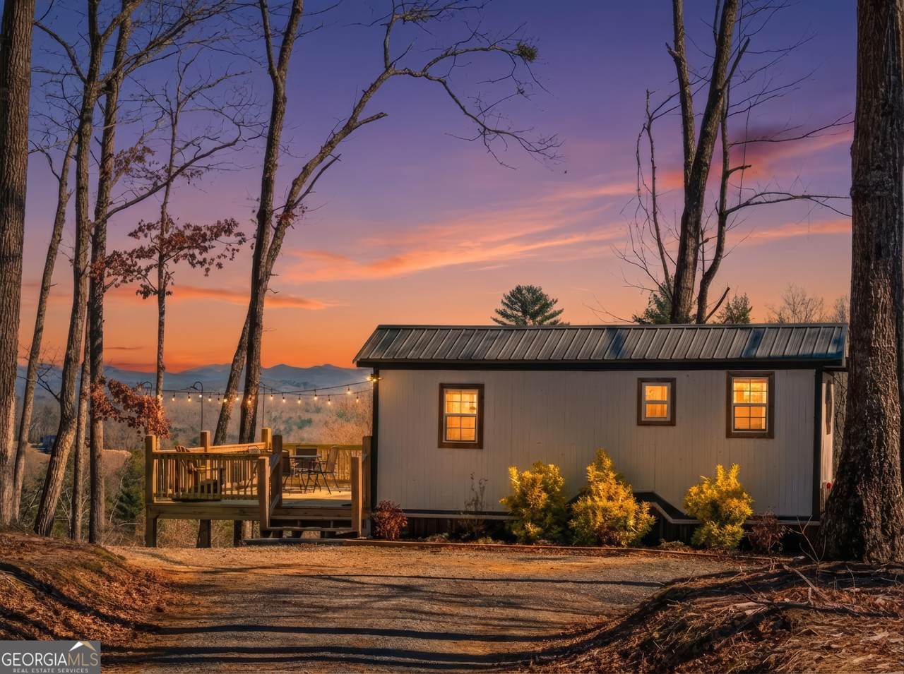 465 White Oak Circle - Photo 1