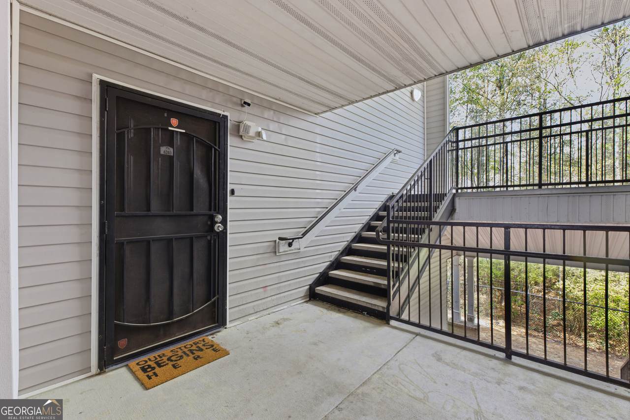 6203 Fairington Ridge Circle - Photo 1