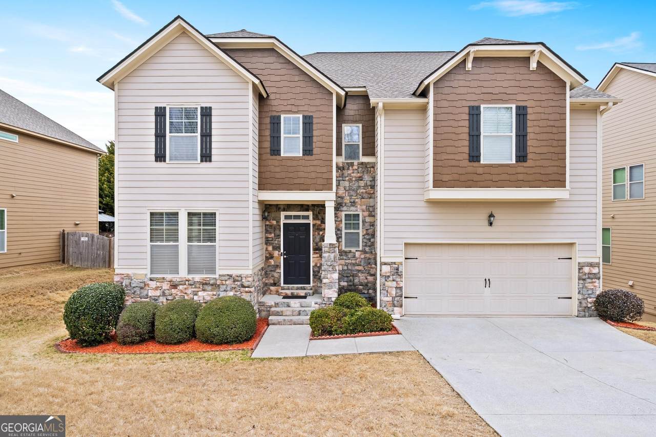 1425 Buckskin Trail - Photo 1