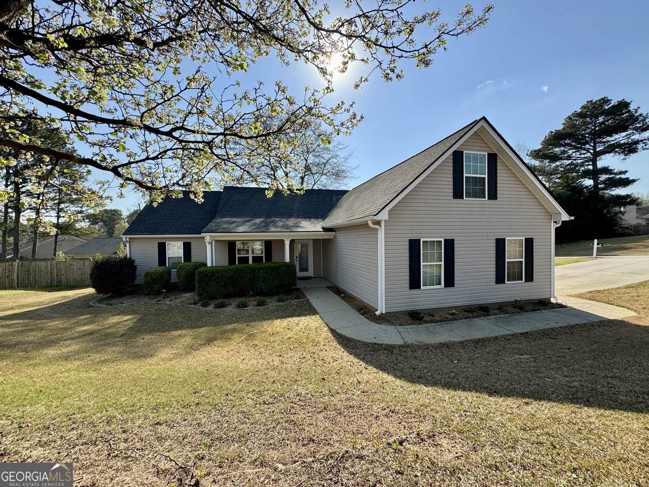 920 Roxeywood Drive - Photo 1